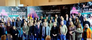 Firma del Pacto Social para las Familias en Castilla y León