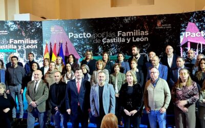 Firma del Pacto Social para las Familias en Castilla y León